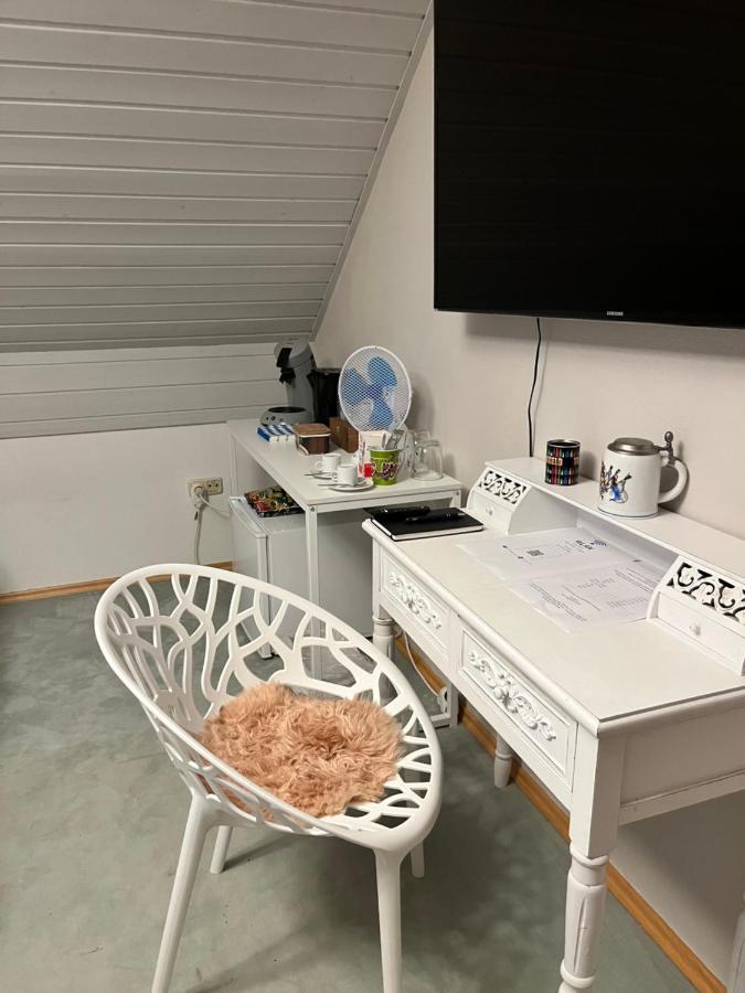 Zimmer Zum Wohlfuehlen Eching  Eksteriør billede