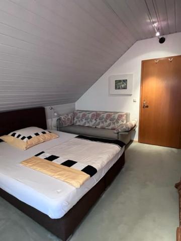 Zimmer Zum Wohlfuehlen Eching  Eksteriør billede